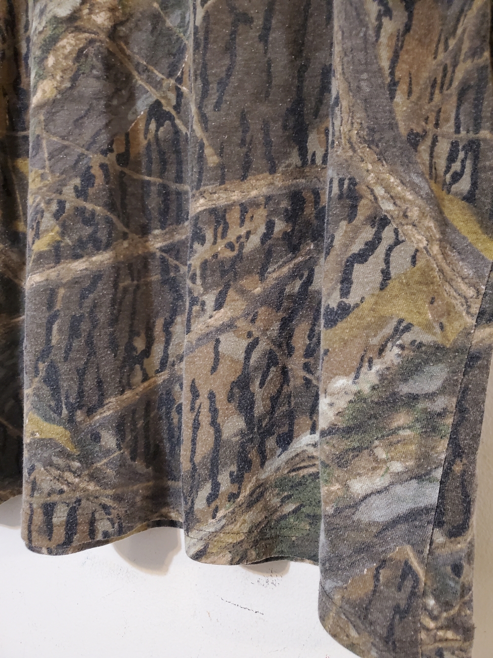 90s Mossy Oak Shadow Woodland Camo Short Sleeve Tee - Brown Realtree - Picture 3 of 7